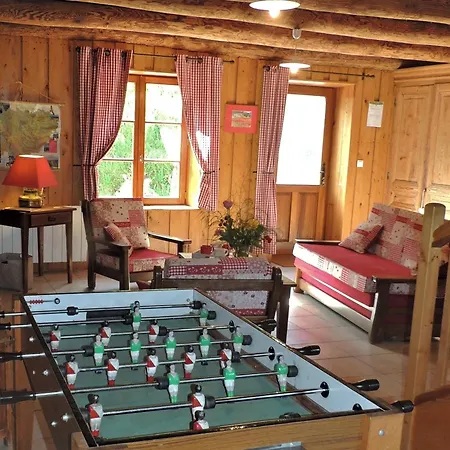 Charmante Maison De Ferme Avec Cour Fermee, Proche Loisirs Et Nature - Fr-1-582-191 * Aurec-Sur-Loire